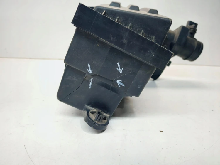 OBUDOWA FILTRA POWIETRZA AUDI A3 8P VOLKSWAGEN SEAT SKODA 1K0129607P USZK