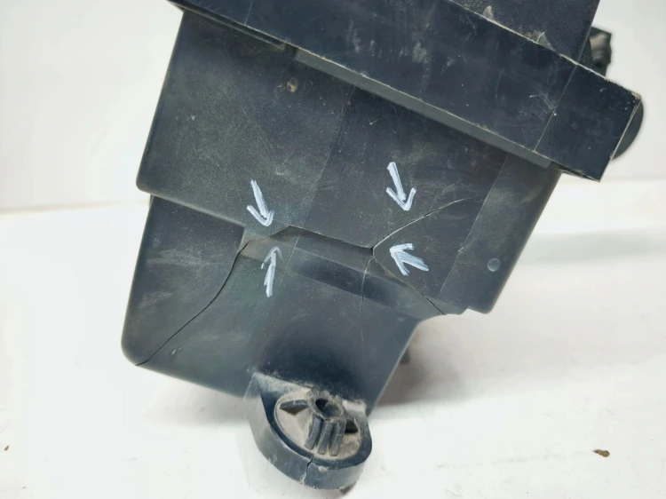 OBUDOWA FILTRA POWIETRZA AUDI A3 8P VOLKSWAGEN SEAT SKODA 1K0129607P USZK