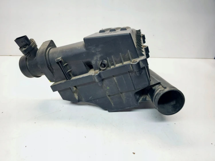 OBUDOWA FILTRA POWIETRZA AUDI A3 8P VOLKSWAGEN SEAT SKODA 1K0129607P USZK