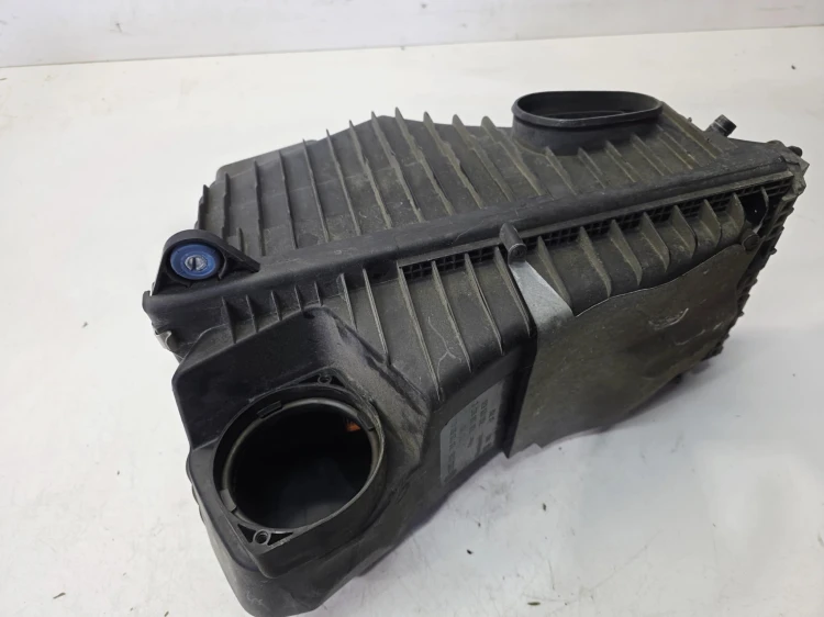 OBUDOWA FILTRA POWIETRZA AUDI Q7 4L 4.2 TDI 7L8128601C 7L0183