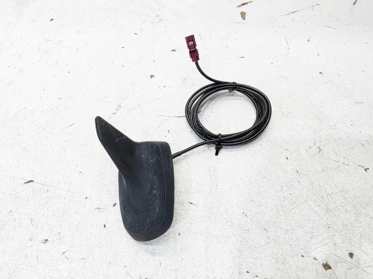 ANTENA LOTKA GPS REKIN AUDI A3 8P 8P0035503J