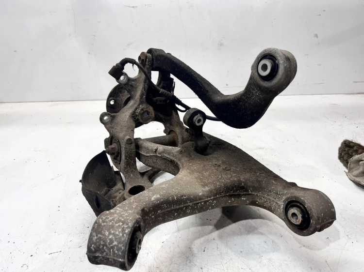 ZWROTNICA PRAWY TYŁ AUDI A4 B8 8K0505312J 8K0505432AP