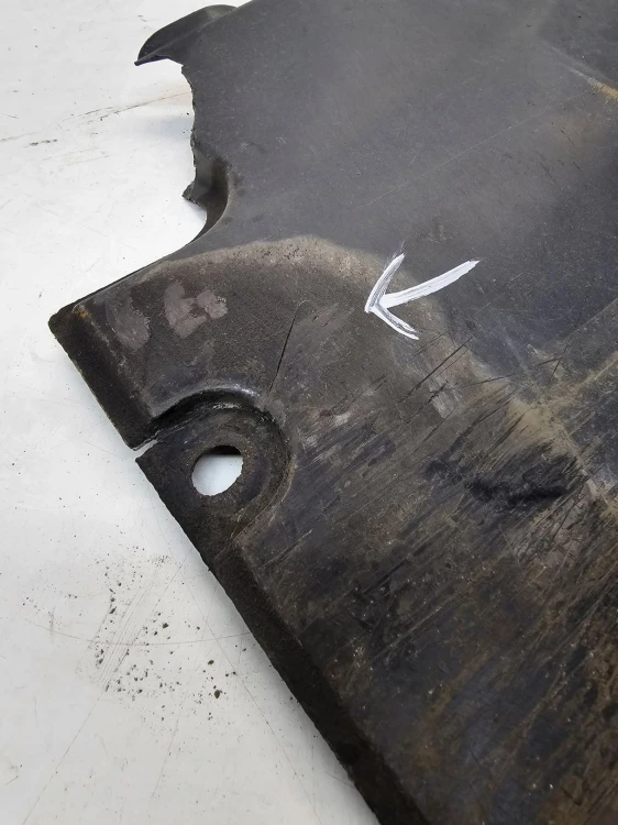 OSŁONA PŁYTA PODWOZIA LEWA AUDI A4 B8 8K0825201A