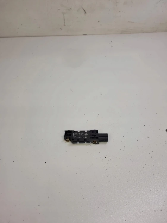 CZUJNIK UDERZENIOWY AUDI A4 B6 B7 8E0959643B