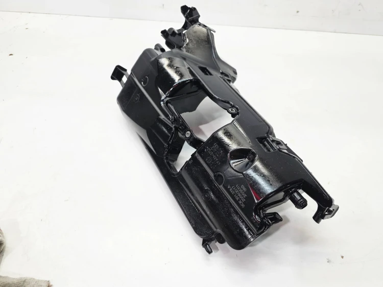 PROWADNICA OLEJU KÓŁ ZĘBATYCH SKRZYNI BIEGÓW AUDI A4 B9 Q5 FY 0CK301378A