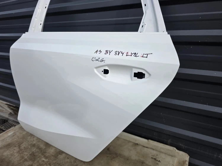 DRZWI LEWY TYŁ AUDI A3 8Y 8Y4 SPORTBACK LY9L ORYGINAŁ !!!