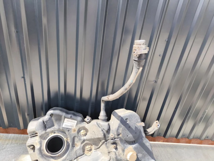 BAK ZBIORNIK PALIWA AUDI A4 B8 A5 8T 8T0201021FT 2.0 DIESEL