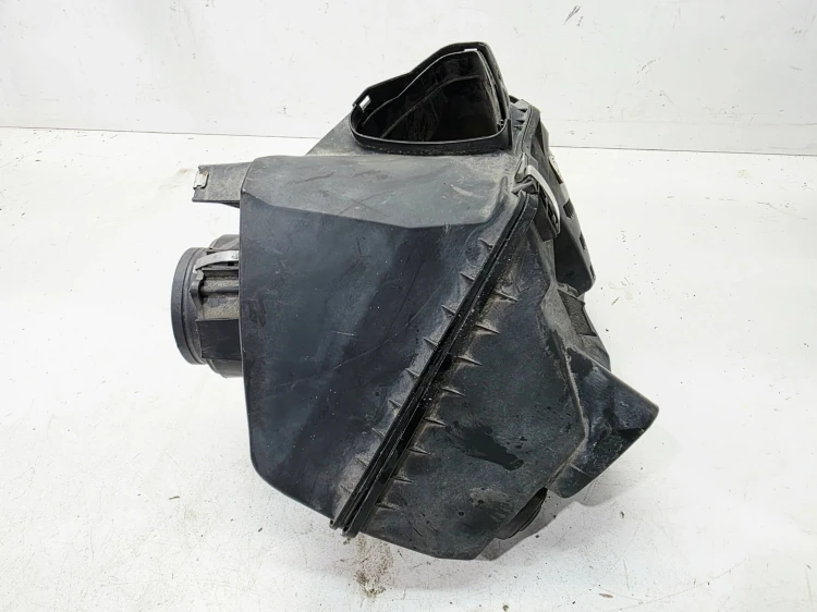 OBUDOWA FILTRA POWIETRZA AUDI A6 C6 2.4 BDW 4F0133835D