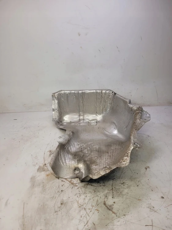 OSŁONA TERMICZNA LEWY TYŁ AUDI A4 B9 8W0804173