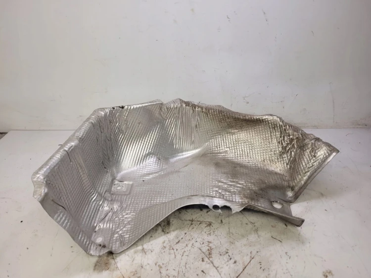OSŁONA TERMICZNA LEWY TYŁ AUDI A4 B9 8W0804173
