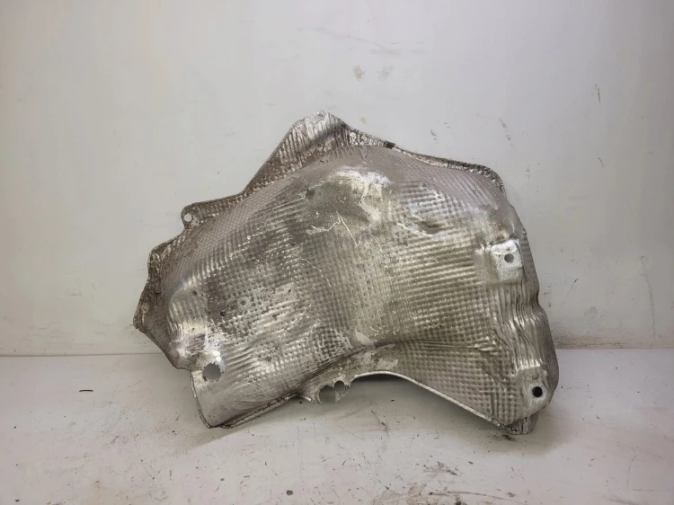 OSŁONA TERMICZNA LEWY TYŁ AUDI A4 B9 8W0804173