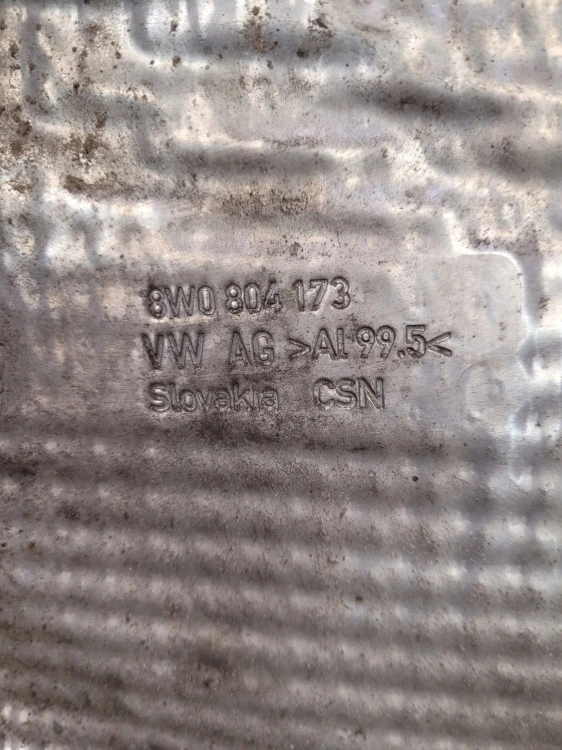 OSŁONA TERMICZNA LEWY TYŁ AUDI A4 B9 8W0804173