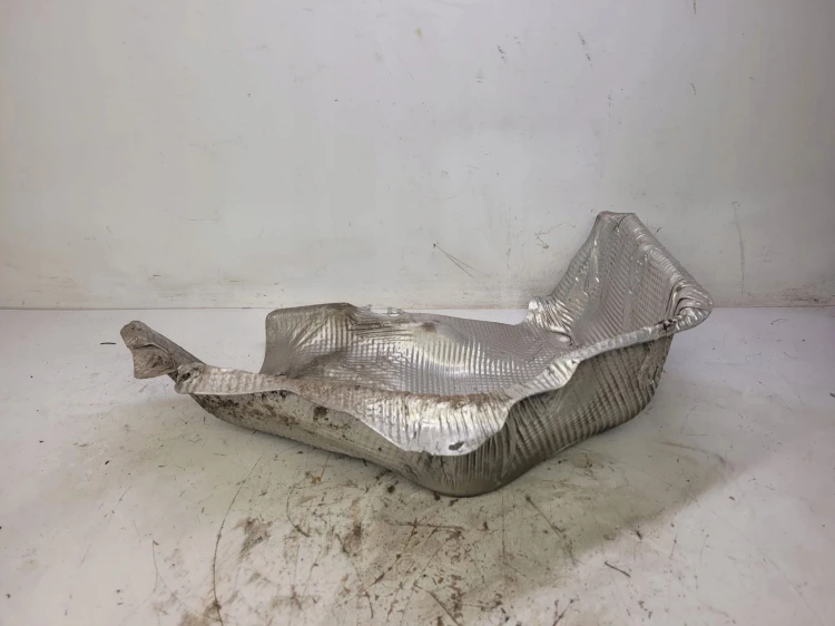 OSŁONA TERMICZNA LEWY TYŁ AUDI A4 B9 8W0804173