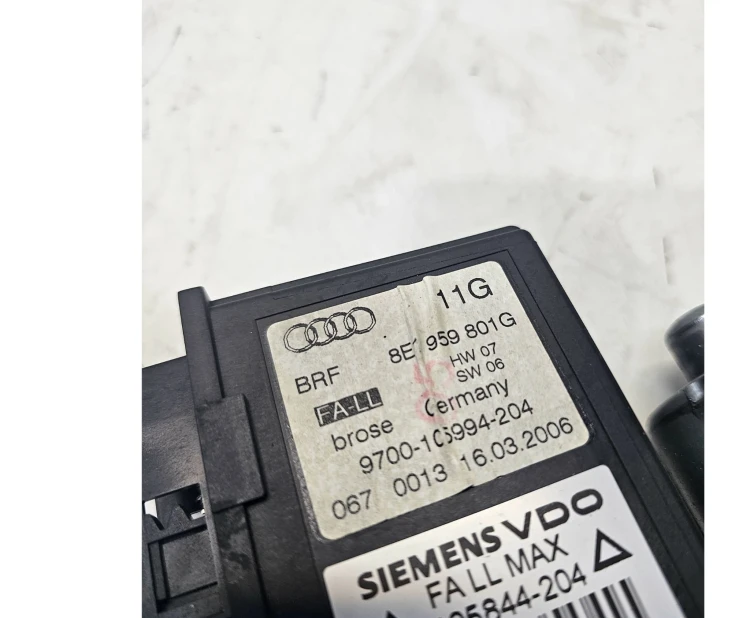SILNIK SILNICZEK SZYBY LEWY AUDI A4 B6 B7 8E1959801G