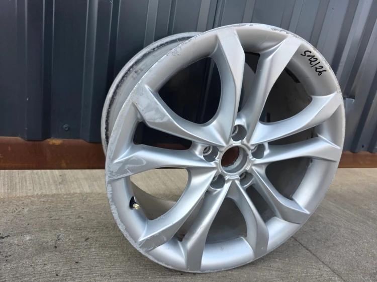 FELGA ALUMINIOWA AUDI TT 8J VW SEAT 9.0J R18 ET52 8J0601025S S12/26