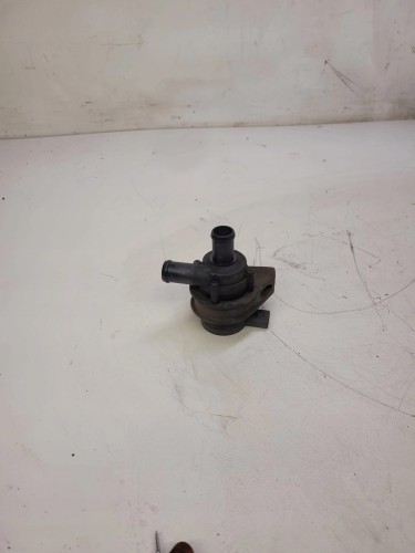 DODATKOWA POMPA WODY ZAWÓR AUDI VW SEAT 1K0965561F