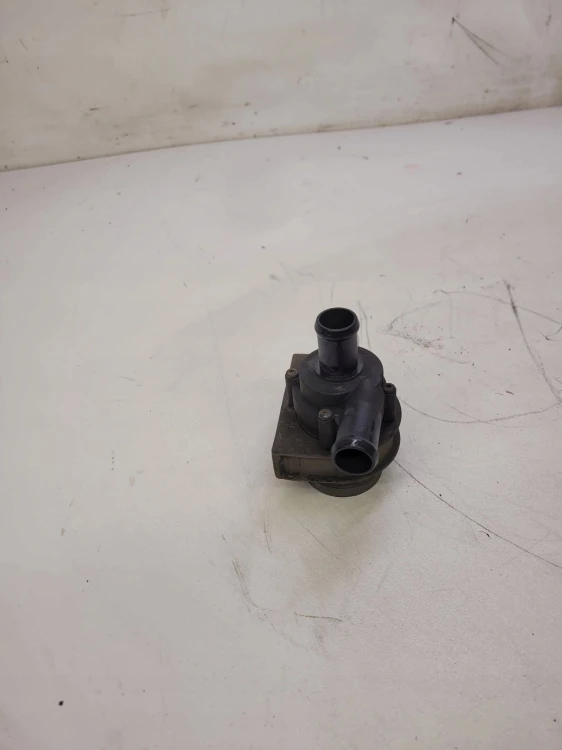 DODATKOWA POMPA WODY ZAWÓR AUDI VW SEAT 1K0965561F