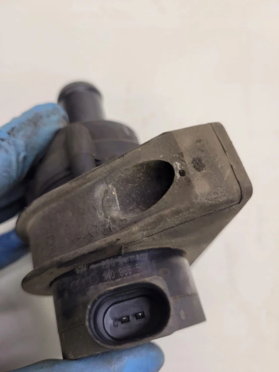 DODATKOWA POMPA WODY ZAWÓR AUDI VW SEAT 1K0965561F