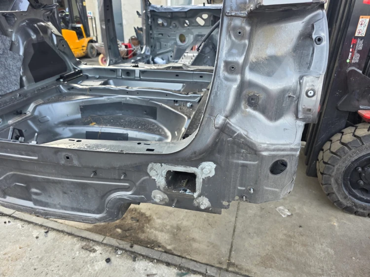 WANNA PAS TYLNI AUDI A4 B9 LIFT AVANT KOMBI ORYGINAŁ *4*