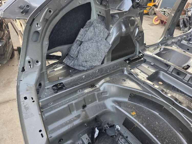 WANNA PAS TYLNI AUDI A4 B9 LIFT AVANT KOMBI ORYGINAŁ *4*