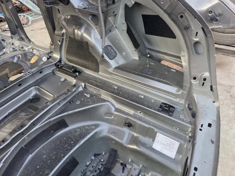 WANNA PAS TYLNI AUDI A4 B9 LIFT AVANT KOMBI ORYGINAŁ *4*