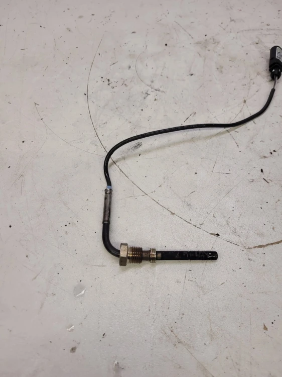CZUJNIK TEMPERATURY SPALIN AUDI A4 Q7 4M0906088AD