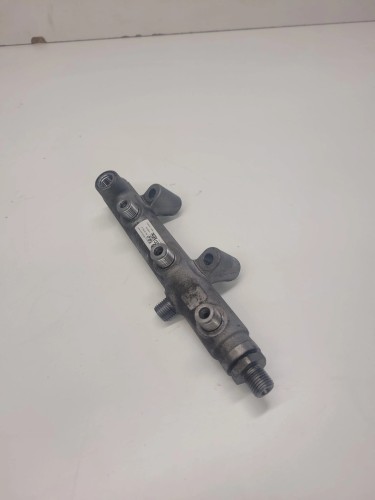 LISTWA WTRYSKOWA AUDI A6 C7 A7 3.0 TDI 059130090CB
