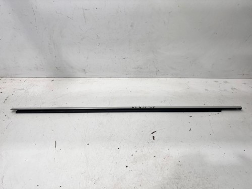 LISTWA CHROM DRZWI LEWY PRZÓD AUDI Q7 4M 4M0853283