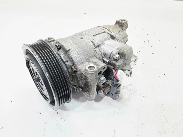 SPRĘŻARKA KOMPRESOR KLIMATYZACJI AUDI A6 C6 2.4 2.8 3.2 4F0260805AF