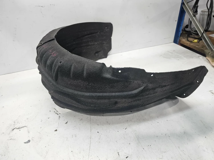 NADKOLE MATERIAŁOWE PRAWY TYŁ AUDI A3 8Y SPORTBACK 8Y0810172A