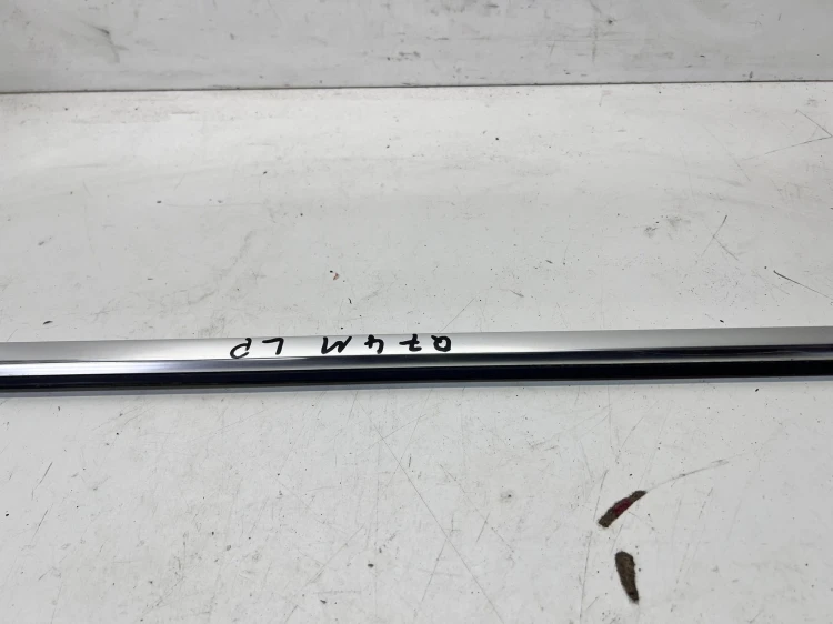 LISTWA CHROM DRZWI LEWY PRZÓD AUDI Q7 4M 4M0853283
