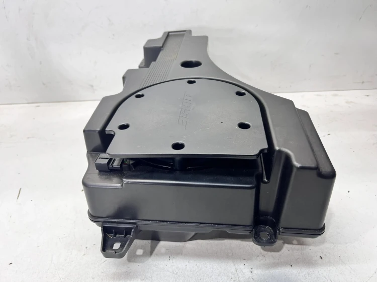 GŁOŚNIK SUBWOOFER TUBA BOSE AUDI Q7 4M 4M0035621A