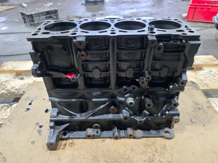 BLOK SILNIKA AUDI A4 B8 A5 Q5 8R 2.0 TDI CAH 03L021BG 13/26