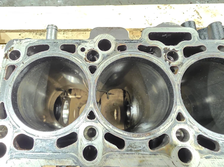 BLOK SILNIKA AUDI A4 B8 A5 Q5 8R 2.0 TDI CAH 03L021BG 13/26