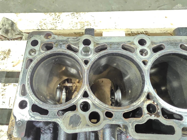 BLOK SILNIKA AUDI A4 B8 A5 Q5 8R 2.0 TDI CAH 03L021BG 13/26