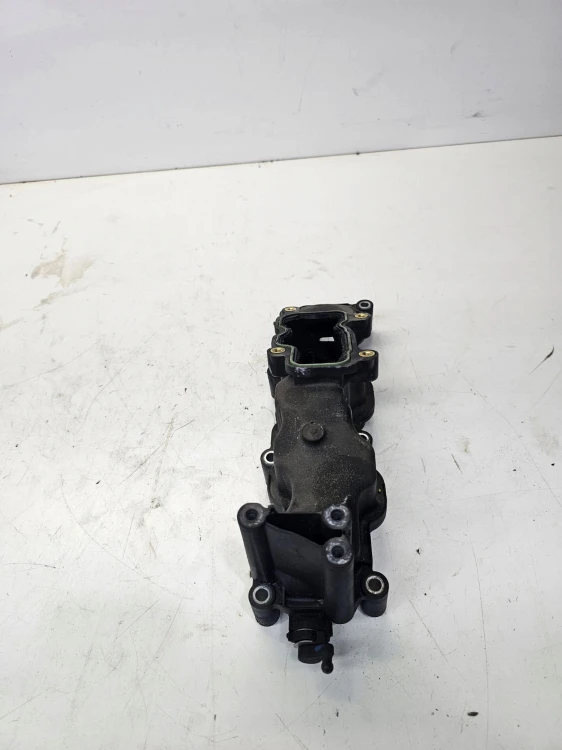 KOLEKTOR SSĄCY AUDI A4 A5 2.7 TDI 059129711CH