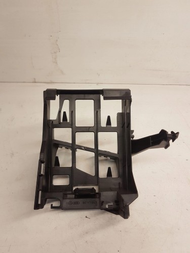 UCHWYT MOCOWANIE STEROWNIKA AUDI A4 B8 8K1971845