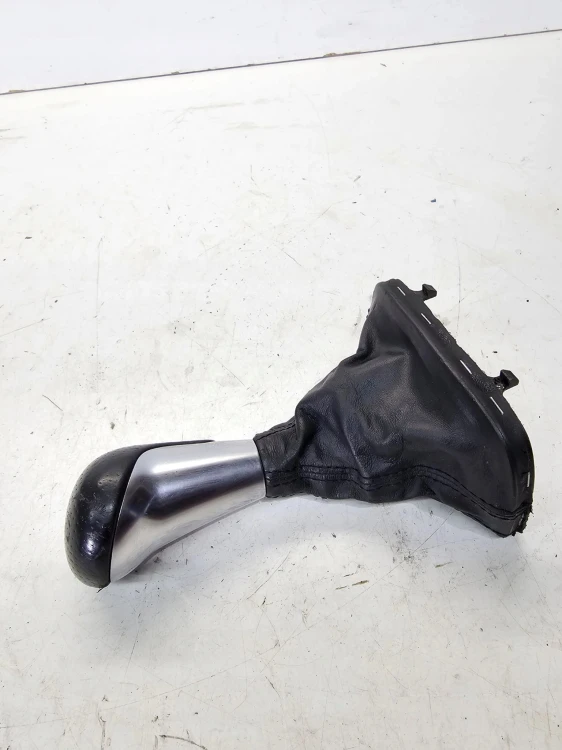 MIESZEK GAŁKA ZMIANY BIEGÓW AUTOMAT DSG AUDI A3 8P 8P2713139Q UK