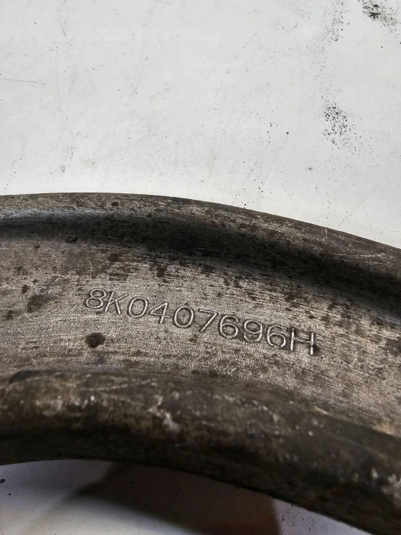 WAHACZ PRAWY PRZÓD AUDI A4 A5 Q5 8K0407696H