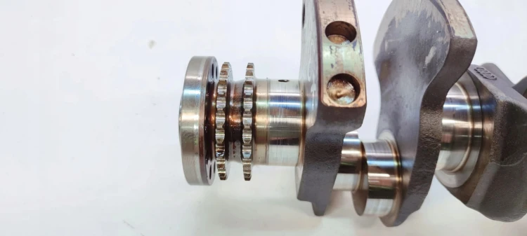 WAŁ KORBOWY AUDI A6 C6 C7 A8 D3 2.8 FSI BDX CHV 06EQ 06E101Q *38*
