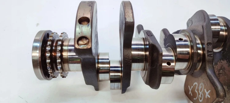 WAŁ KORBOWY AUDI A6 C6 C7 A8 D3 2.8 FSI BDX CHV 06EQ 06E101Q *38*