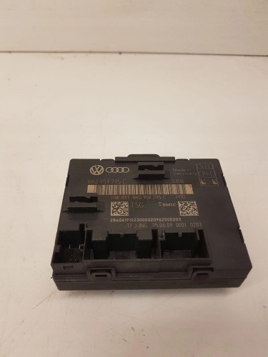 MODUŁ DRZWI PRAWY TYŁ AUDI A4 B8 A5 Q5 8K0959795C