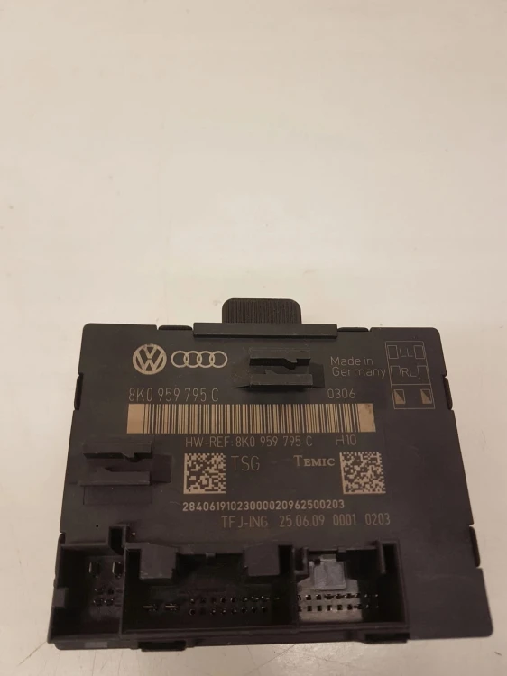 MODUŁ DRZWI PRAWY TYŁ AUDI A4 B8 A5 Q5 8K0959795C