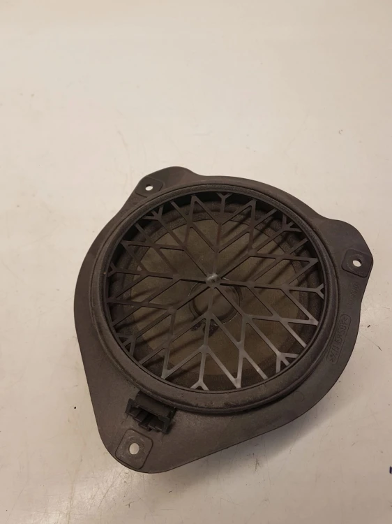 GŁOŚNIK TYŁ AUDI A5 COUPE 8T0035411