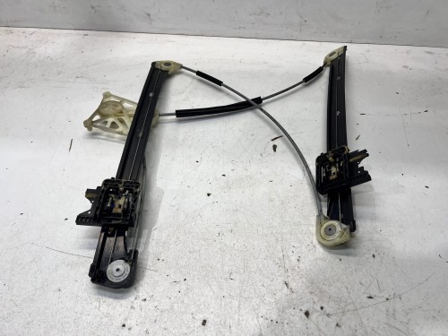 MECHANIZM PODNOSZENIA SZYBY LEWY PRZÓD AUDI 4M0837461A