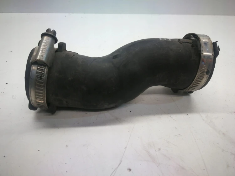 RURA WĄŻ INTERCOOLERA AUDI A6 C6 4F0145708C