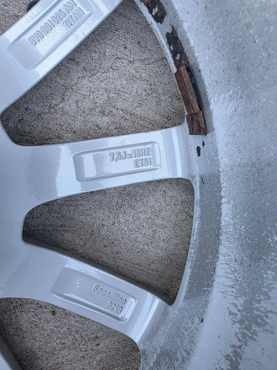 FELGA ALUMINIOWA AUDI A3 S3 8V VW SEAT 7.5J R18 ET51 8V0601025AL/AM K*46*