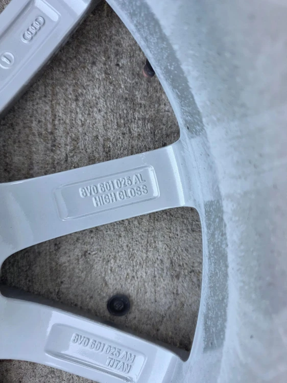 FELGA ALUMINIOWA AUDI A3 S3 8V VW SEAT 7.5J R18 ET51 8V0601025AL/AM K*46*