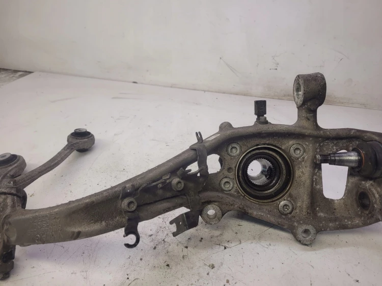 ZWROTNICA LEWY PRZÓD AUDI A4 B9 A5 Q5 8W0407559