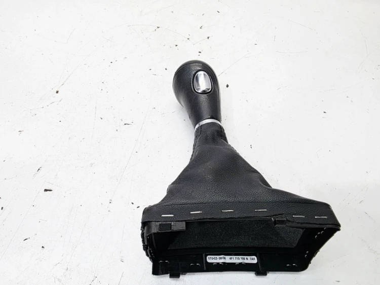 MIESZEK GAŁKA ZMIANY POZYCJI BIEGÓW AUDI A6 C6 AUTOMAT 4F1713139N TAH